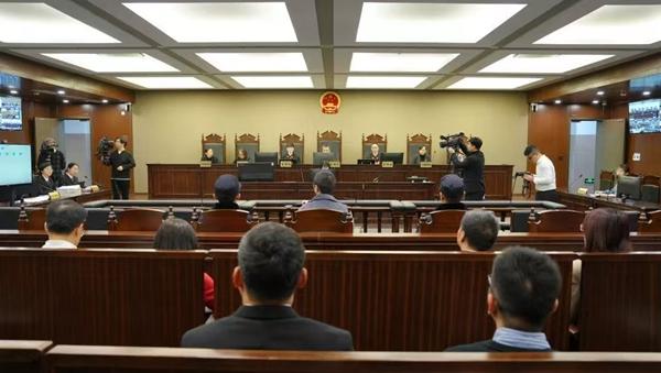 租机套现18万要还40多万 “租机贷”如何诱人入局 租机套现18万要还40多万 “租机贷”如何诱人入局