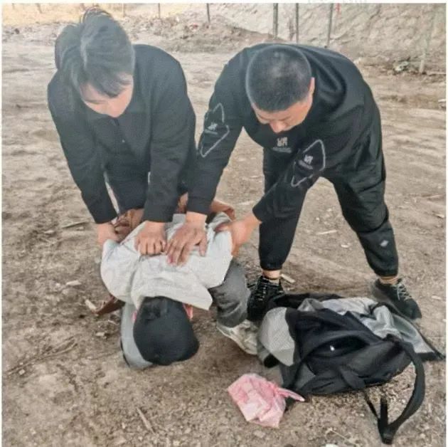 “孙子”被抓，爷爷奶奶乐开花？