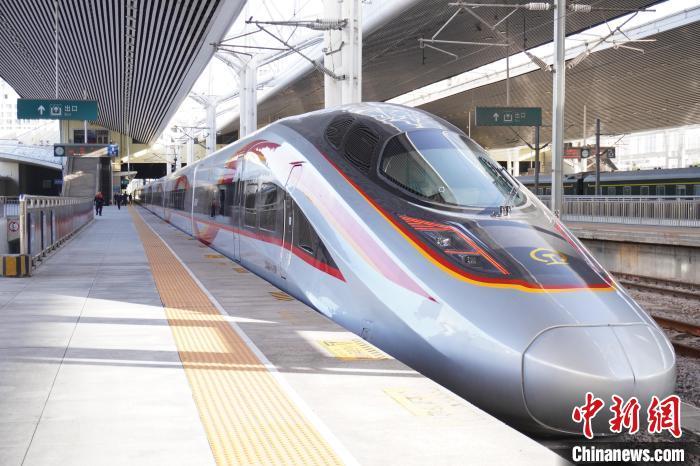 往返北京等地出行需求突出 清明假期国铁太原局增开67趟客列