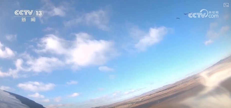 空中第一视角，绝美！跟着“摄影师”白枕鹤“蒙蒙”饱览生态之美