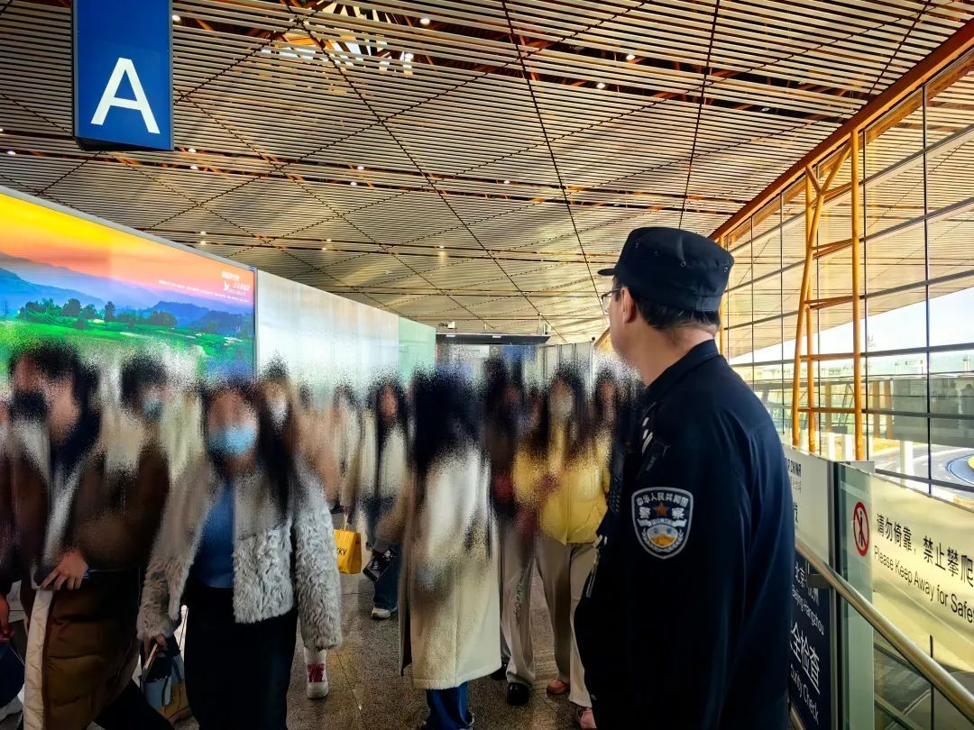 官方通报!31人因疯狂追星被罚 官方通报!31人因疯狂追星被罚