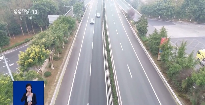 醉酒滋事、脱鞋放脚 高铁上遇不文明行为可这样维权 醉酒滋事、脱鞋放脚 高铁上遇不文明行为可这样维权