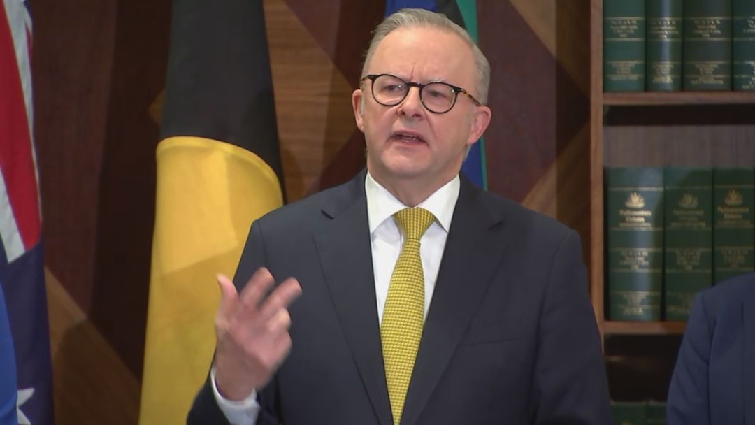 特朗普关税大棒挥向无人岛!企鹅:@#¥%……& 特朗普关税大棒挥向无人岛!企鹅:@#¥%……&