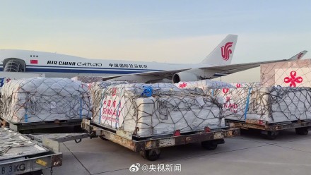 中国3000箱饼干运往缅甸灾区