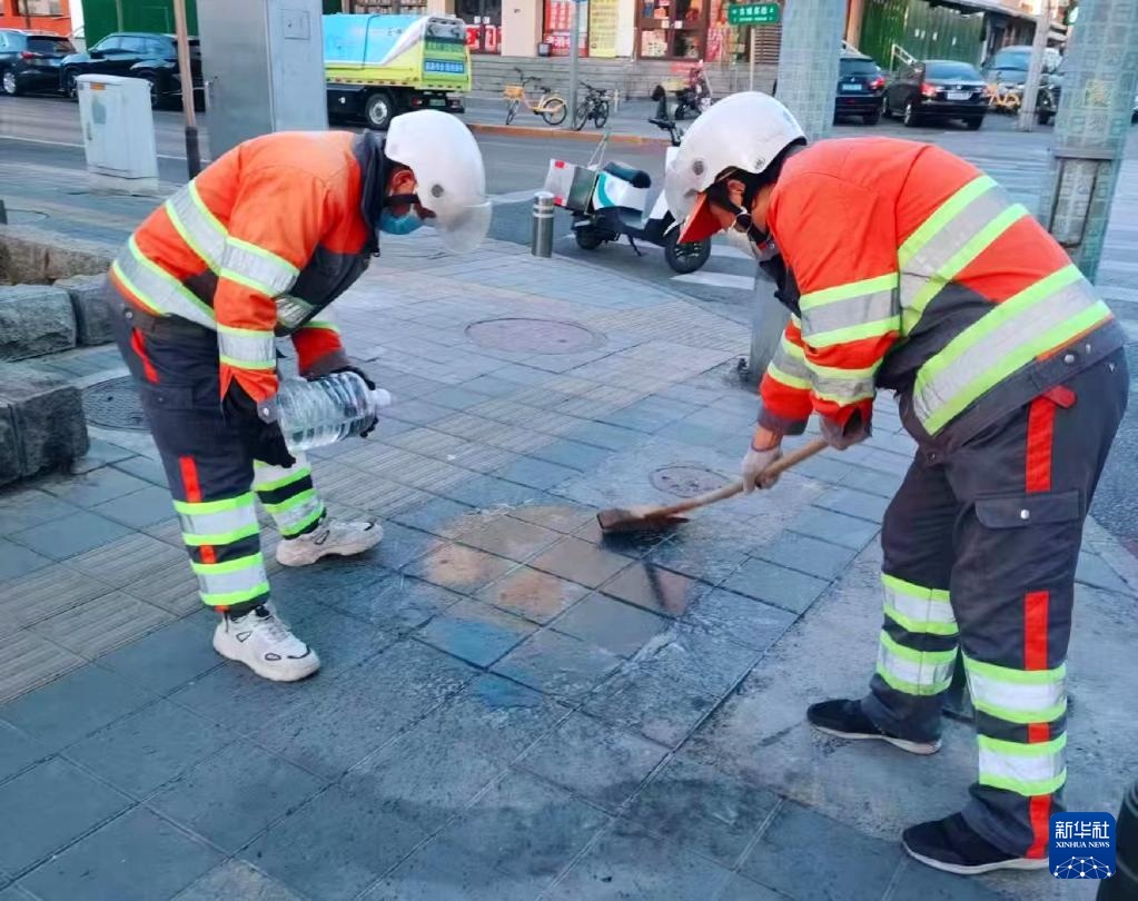 清明祭扫,这样烧纸要不得 清明祭扫,这样烧纸要不得