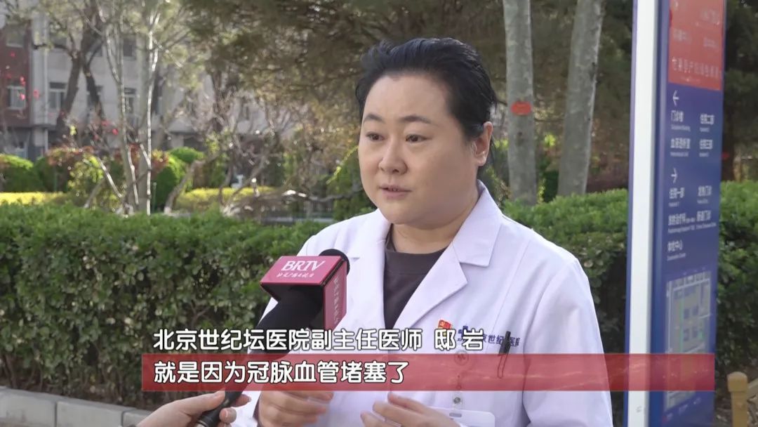 司机凌晨驾车撞灯杆后起火，事故原因令人意外！医生提醒——