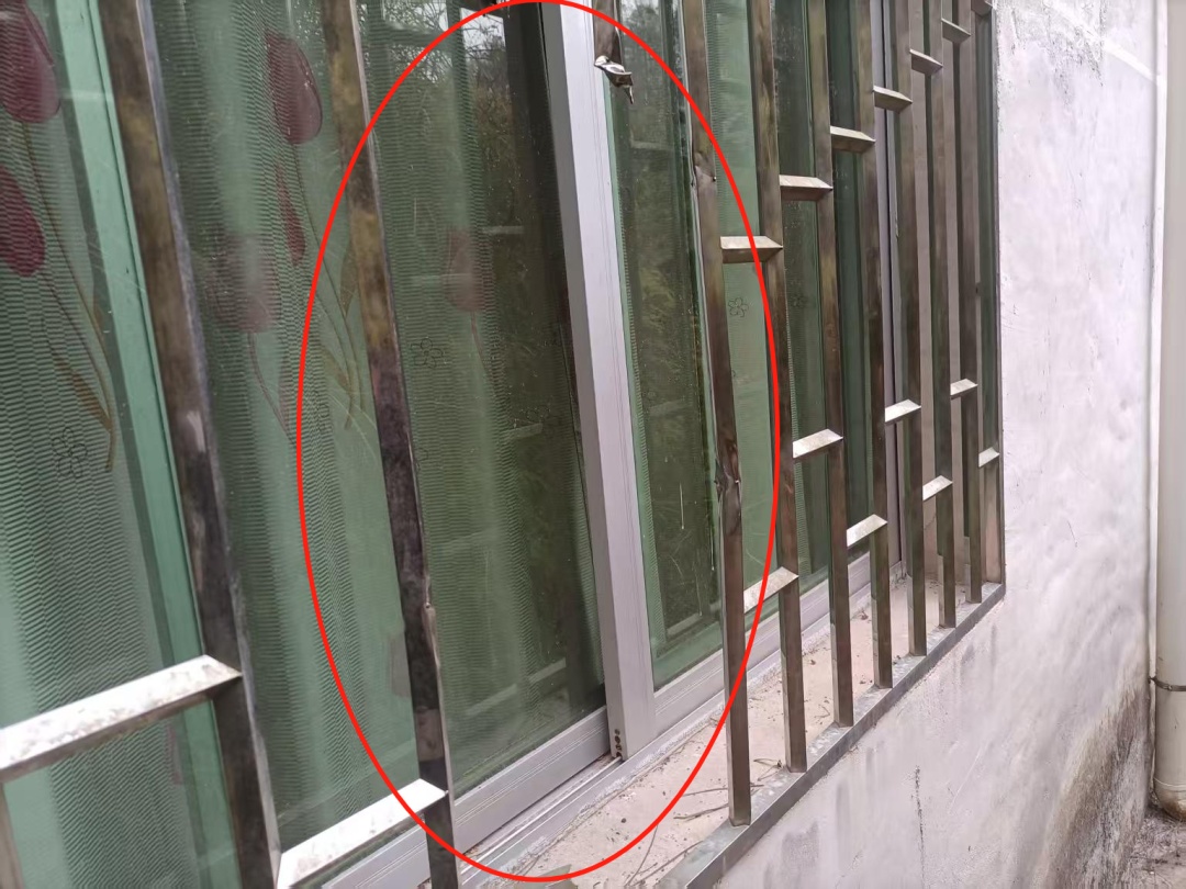 4名男子合伙盗窃1.6元,全数擒获刑拘! 4名男子合伙盗窃1.6元,全数擒获刑拘!