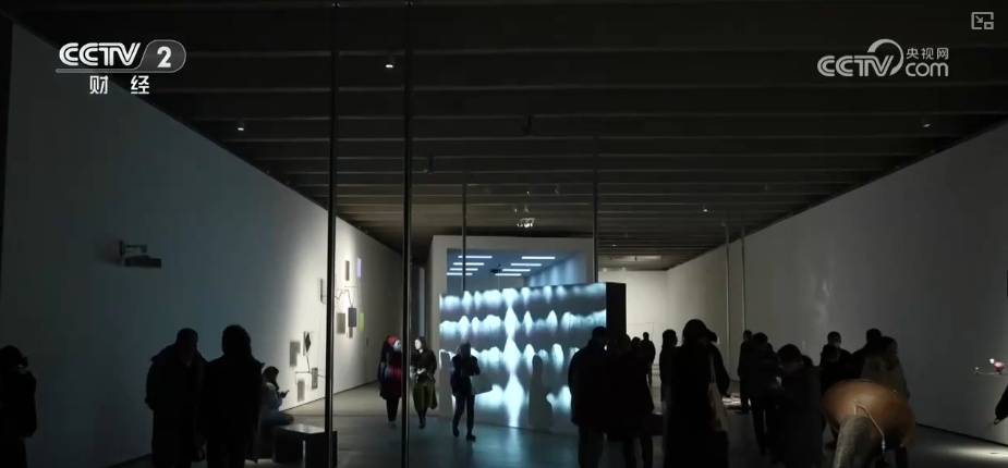 “文化+消费+科技”创新消费场景 “家门口”观展成百姓休闲好选择 “文化+消费+科技”创新消费场景 “家门口”观展成百姓休闲好选择