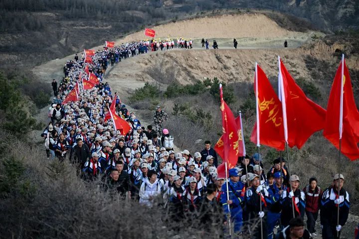 全网刷屏！网友：热血沸腾……