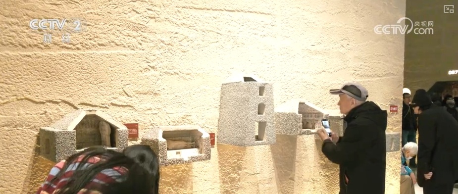 “文化+消费+科技”创新消费场景 “家门口”观展成百姓休闲好选择 “文化+消费+科技”创新消费场景 “家门口”观展成百姓休闲好选择