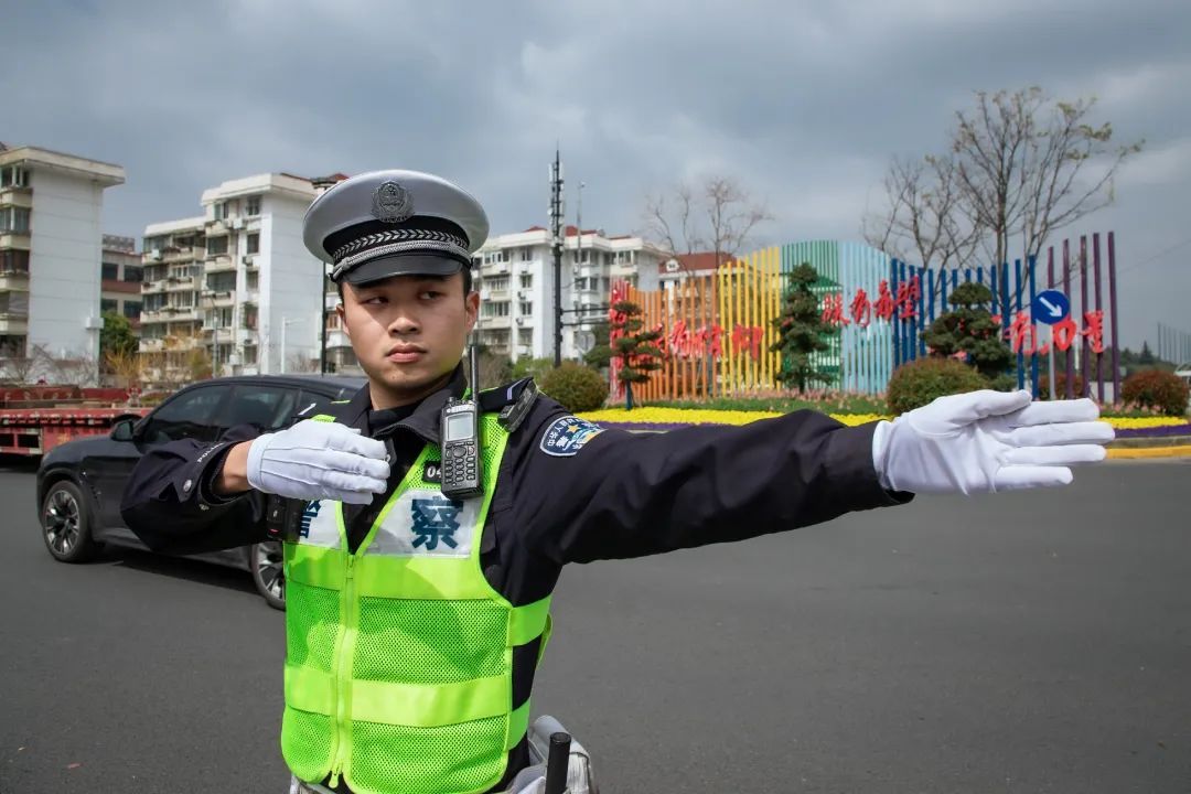 茆师兄,十年了,我们一直在想你…… 茆师兄,十年了,我们一直在想你……