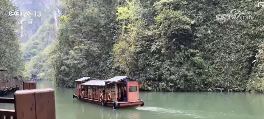 清明假期热门景点客流如潮 山水画卷里共绘春日文旅新景