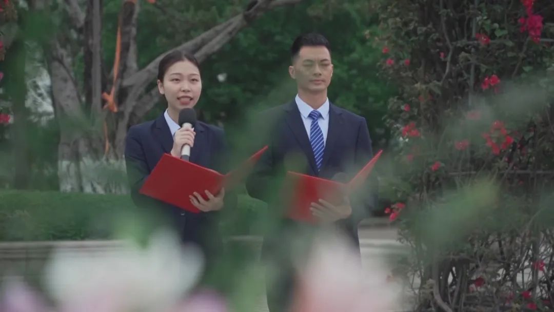 00后新闻专业毕业，做了殡葬司仪：每一场告别，都是一次生命教育