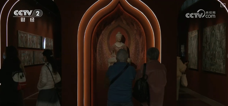 “文化+消费+科技”创新消费场景 “家门口”观展成百姓休闲好选择 “文化+消费+科技”创新消费场景 “家门口”观展成百姓休闲好选择