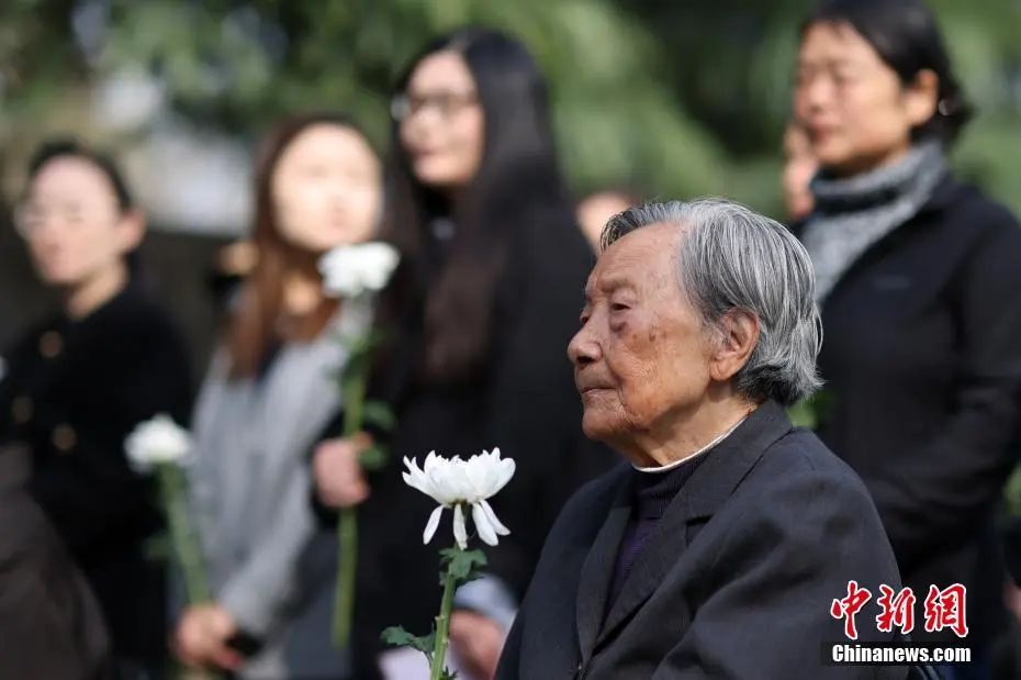 南京大屠杀死难者清明祭：真相永存