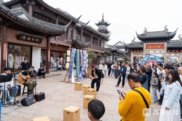 4月7日起周庄古镇实施：一张原价门票享无限次免费入园！