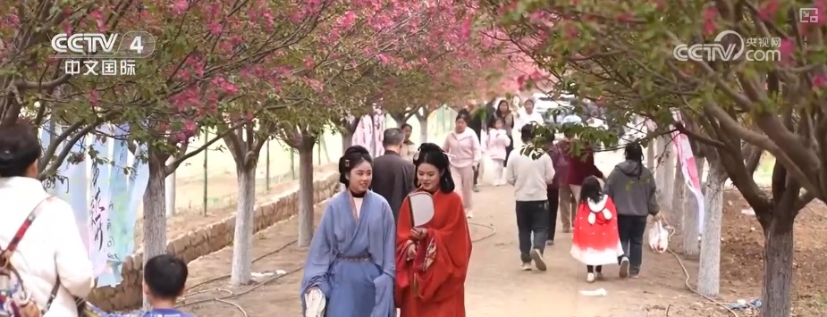 消费旺、出游火,新热点频出!清明假日春游经济有“颜值”有“产值” 消费旺、出游火,新热点频出!清明假日春游经济有“颜值”有“产值”