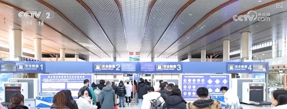 清明假期中短途出行需求旺盛 坐着赏花专列饱览春日美景 清明假期中短途出行需求旺盛 坐着赏花专列饱览春日美景