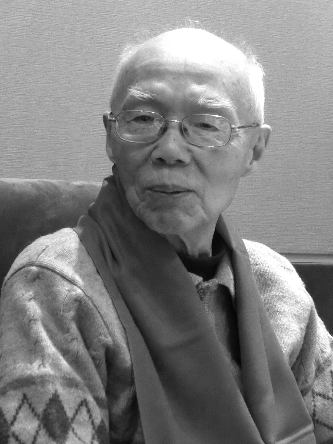 陈良焜同志逝世,曾作出重要贡献 陈良焜同志逝世,曾作出重要贡献