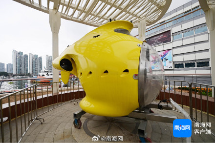 消博会将首设近千平方米海上秀场 ，三亚游艇展区加紧布展