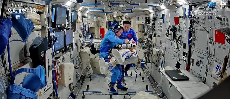 神舟十九号航天员在轨150天 太空任务成果丰硕