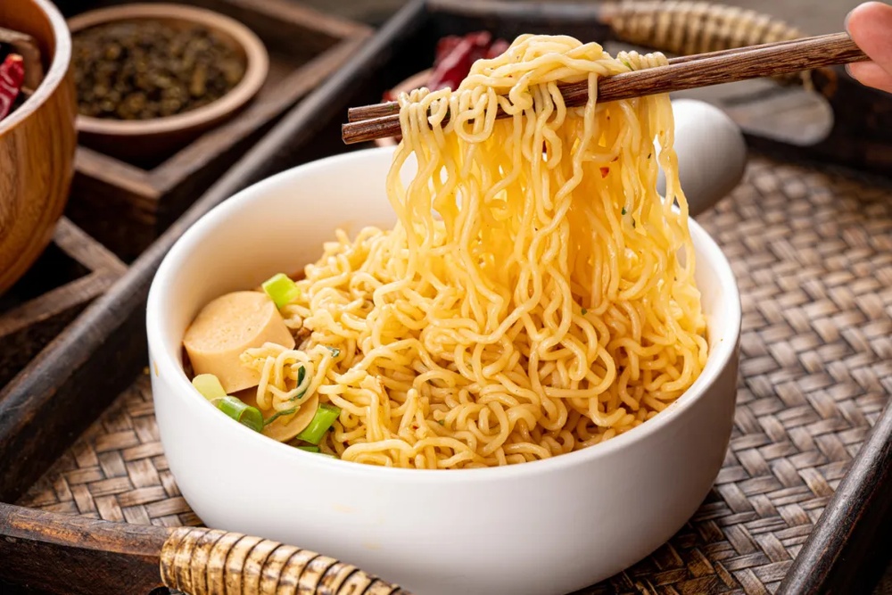 方便面真的是“垃圾食品”吗?这样吃营养又健康 方便面真的是“垃圾食品”吗?这样吃营养又健康