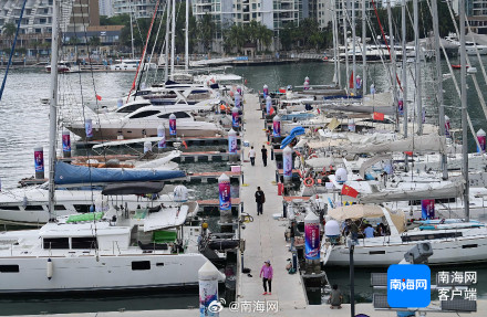 消博会将首设近千平方米海上秀场 ，三亚游艇展区加紧布展