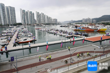 消博会将首设近千平方米海上秀场 ，三亚游艇展区加紧布展