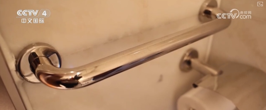 清明假期中短途出行需求旺盛 坐着赏花专列饱览春日美景 清明假期中短途出行需求旺盛 坐着赏花专列饱览春日美景