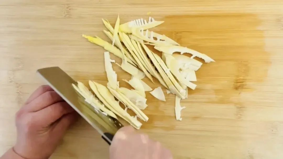 养生正当时,这款春笋火腿粥不容错过! 养生正当时,这款春笋火腿粥不容错过!