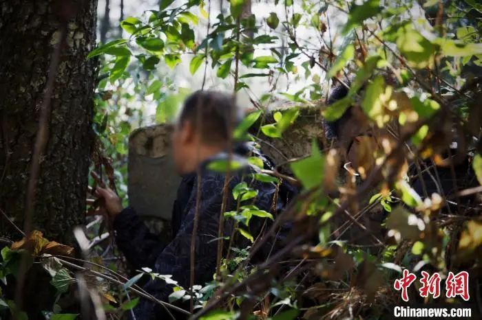 父亲，我是多么想让你看看我穿上警服的样子……