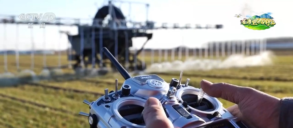 从“会种地”到“慧种地” 科技赋能农业生产“智慧升级”