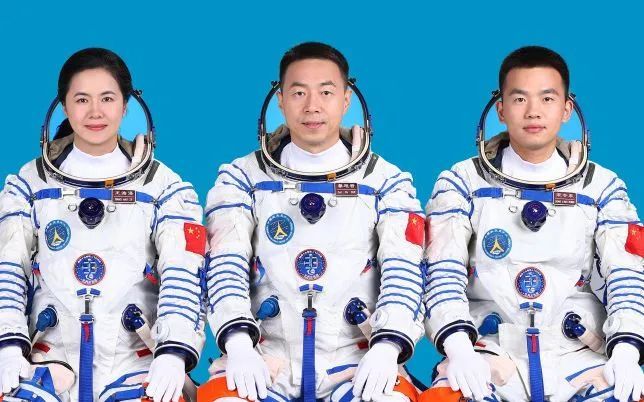 五一前后,他们将返回地球! 五一前后,他们将返回地球!