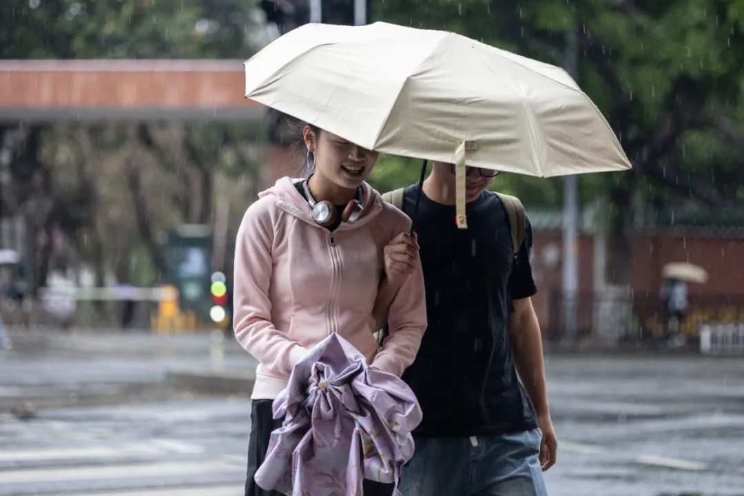 一大波雨水要来！气温逐渐回升，广州本周将迎新一轮强对流天气，有大到暴雨