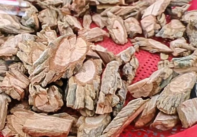 一家六口喝汤后齐齐中毒，2人进ICU抢救！ 紧急提醒→