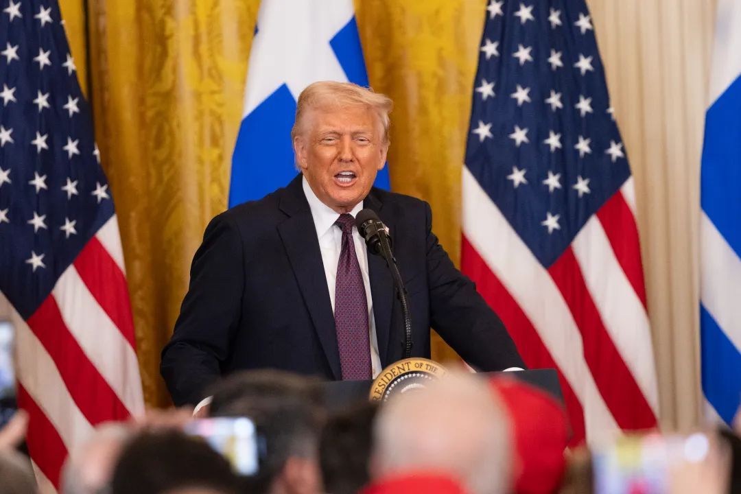 欧盟准备反击!特朗普否认暂停关税政策 欧盟准备反击!特朗普否认暂停关税政策