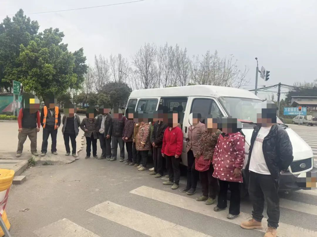 “套娃式”违法!成都一司机被处罚 “套娃式”违法!成都一司机被处罚