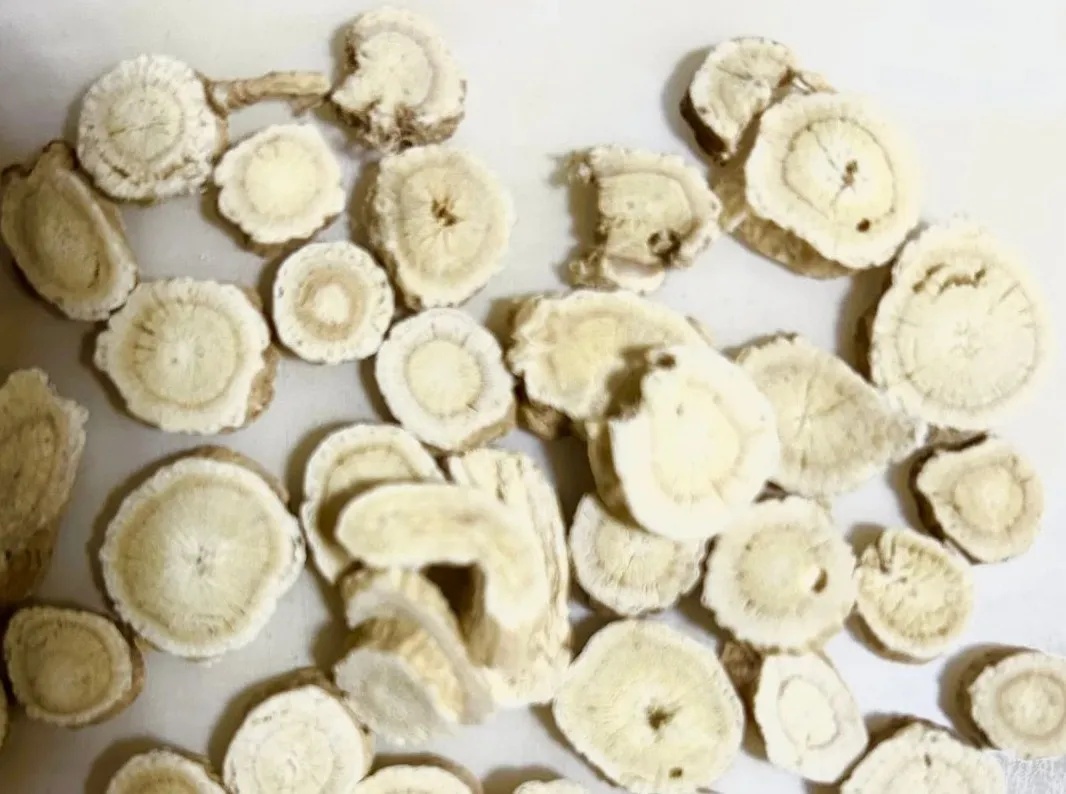 懂养生的人都在吃黄芪！升阳气、排湿毒、健脾胃～