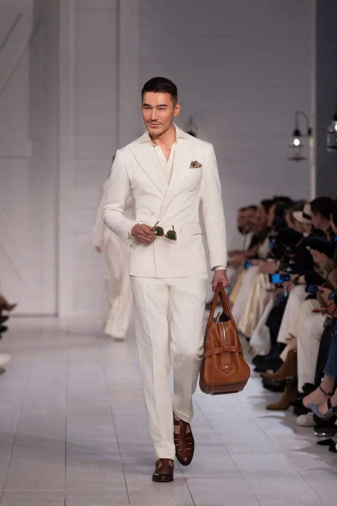 54岁胡兵手术成功