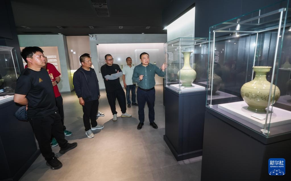 浙江慈溪：城市闲置空间变身公共文化场所