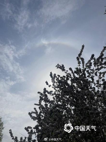 北京天空再现日晕景观 太阳“光环”闪耀 北京天空再现日晕景观 太阳“光环”闪耀