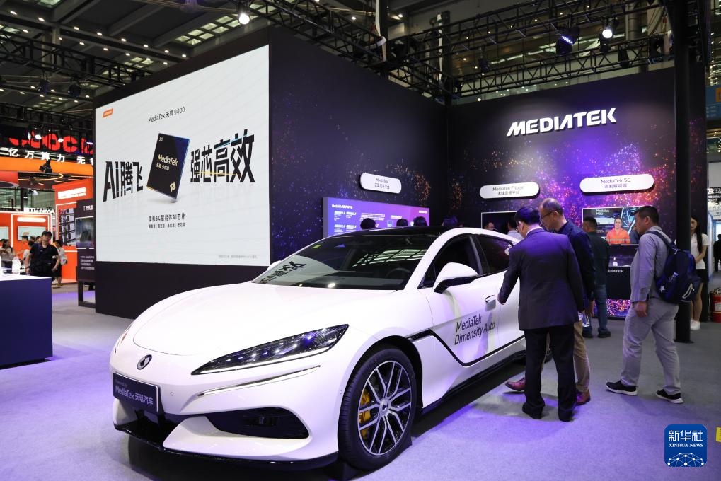 第十三届中国电子信息博览会开幕 第十三届中国电子信息博览会开幕