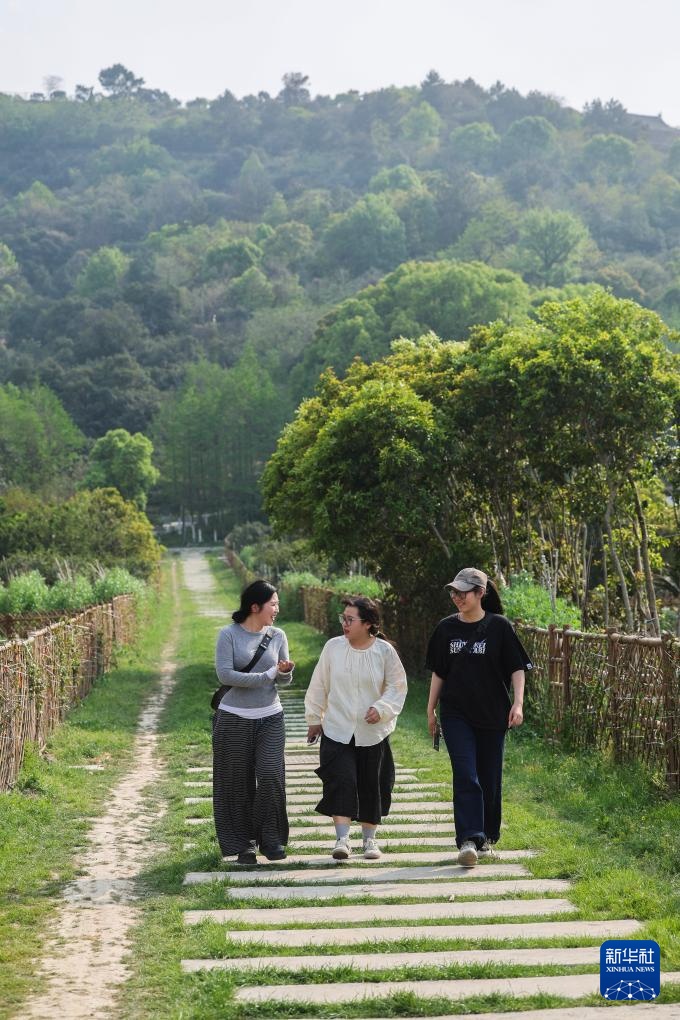 浙江慈溪：城市闲置空间变身公共文化场所