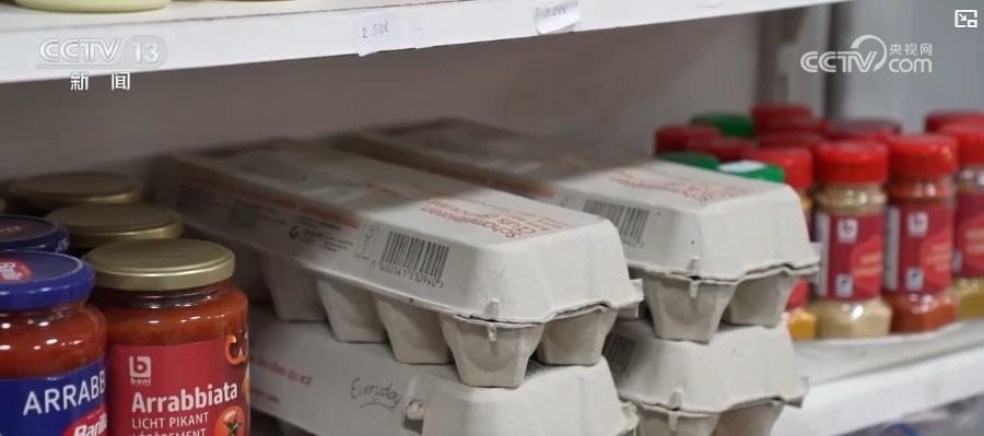 加税还想要鸡蛋?美国关税政策被批“荒谬” 加税还想要鸡蛋?美国关税政策被批“荒谬”