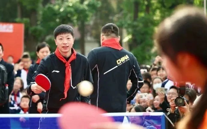 马龙在昆明爆冷输球？网友：我说滇池水位怎么上升了，原来是龙队放的水