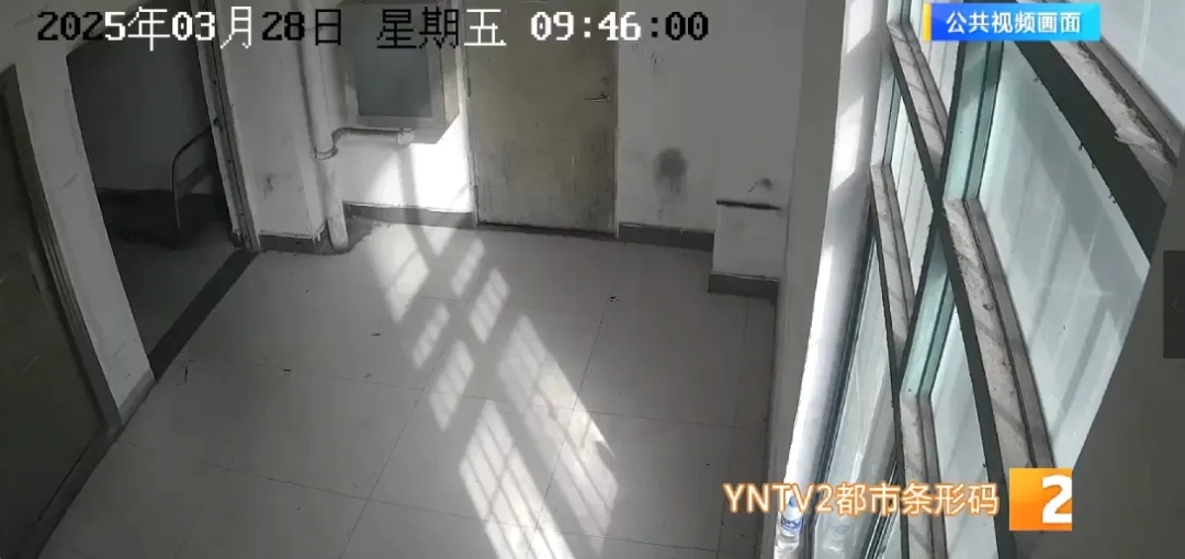 12瓶洋酒不翼而飞，民警调查：有人在“蚂蚁搬家”！