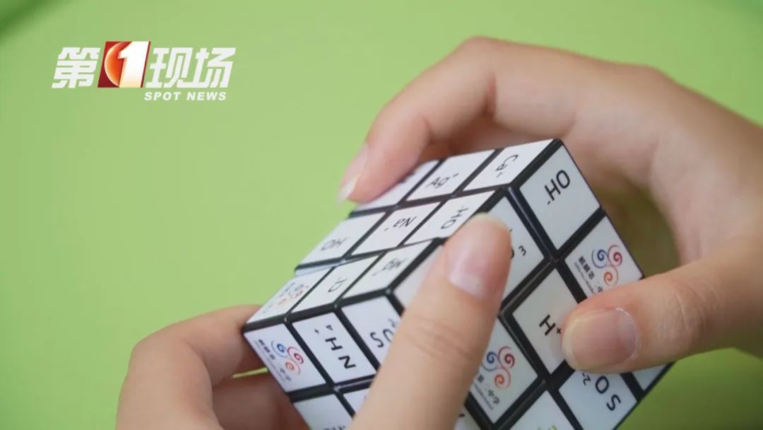 老师教学生“打麻将”？同学：胡了比刷题爽！