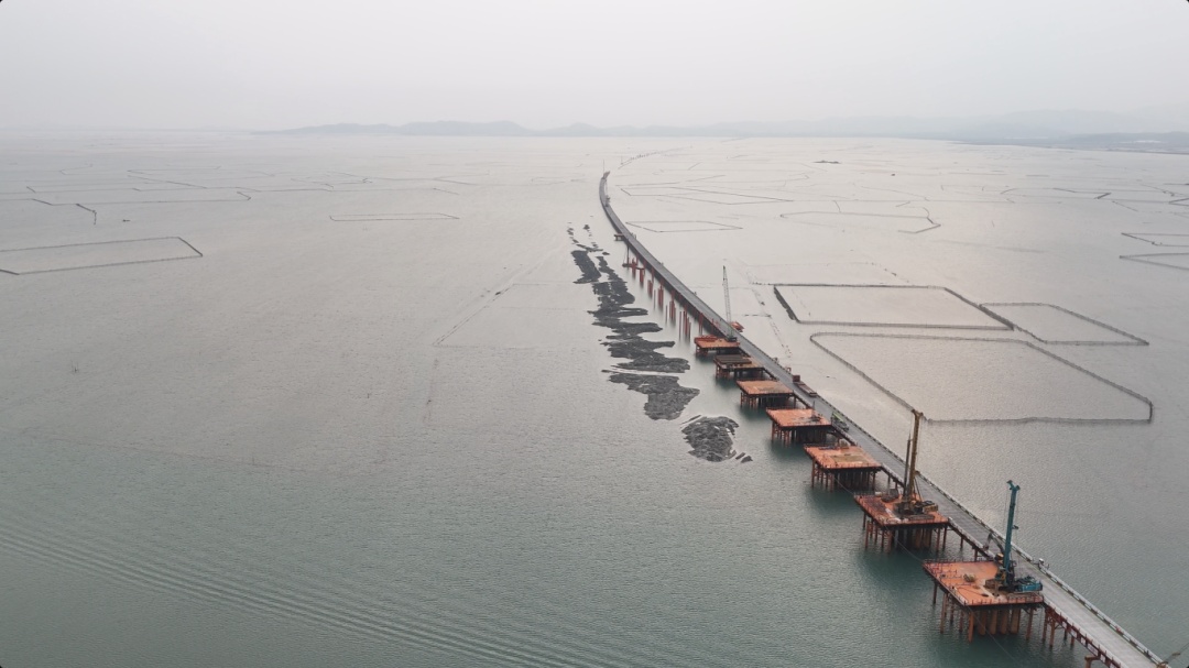 福建多座跨海大桥建设传来新进展 福建多座跨海大桥建设传来新进展