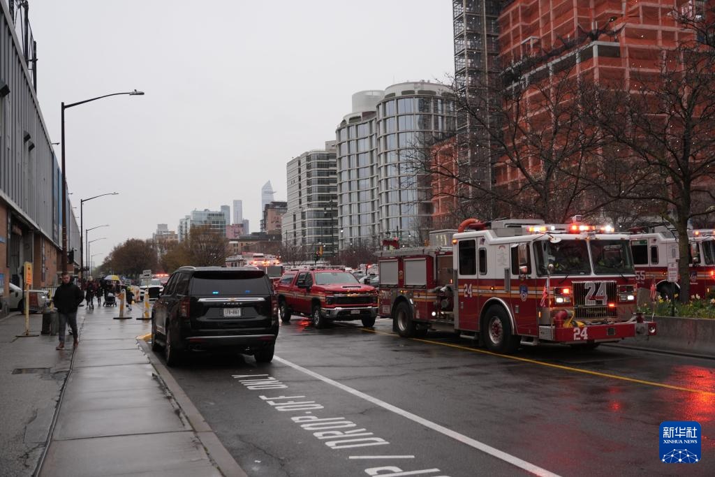 美国纽约一直升机坠毁