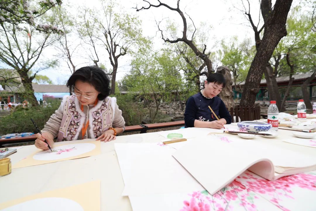 2025年海棠花荟开幕式暨海棠诗会在西城举办 2025年海棠花荟开幕式暨海棠诗会在西城举办